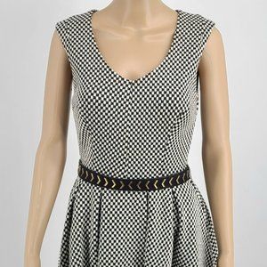 Black/white dress